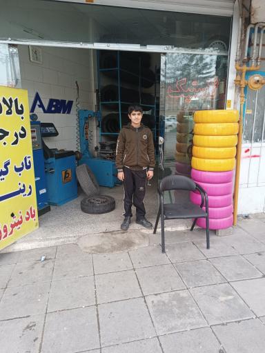 عکس آپاراتی و لاستیک ابراهیم صاعدی فر