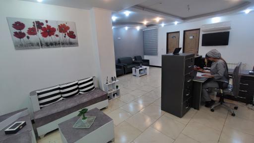 عکس کلینیک زیبایی آلما 