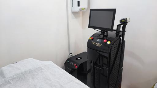 عکس کلینیک زیبایی آلما 