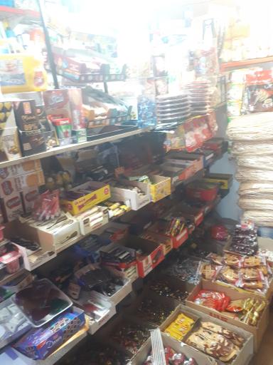 عکس سوپر مارکت  توریست