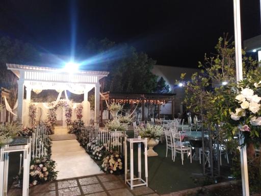 عکس تالار عمارت ونوس