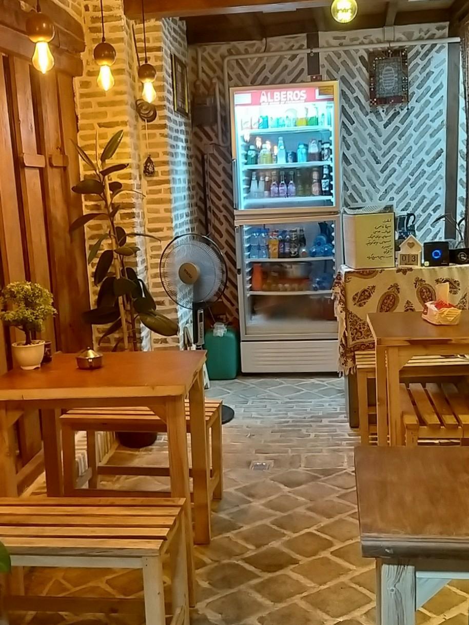 عکس چایخانه و صبحانه خوری سرچشمه