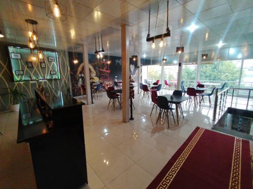 عکس کافه رستوران گیلاس