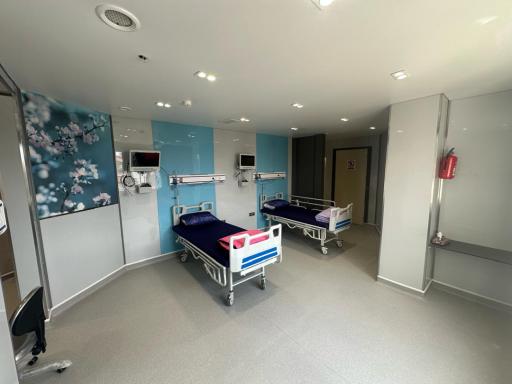 کلینیک تخصصی آرام (دندانپزشکی و مرکز جراحی)