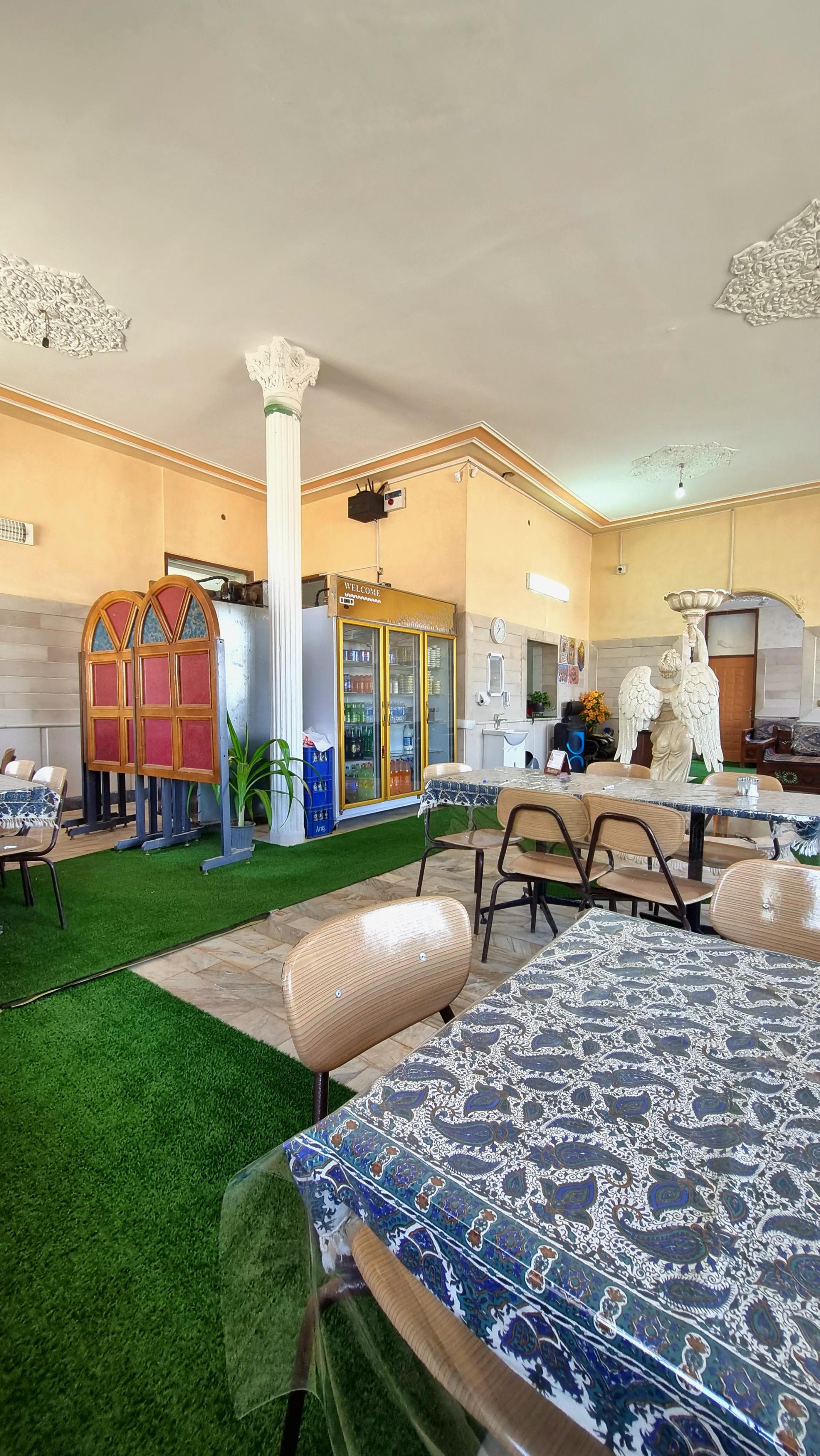 عکس رستوران خوش نشین