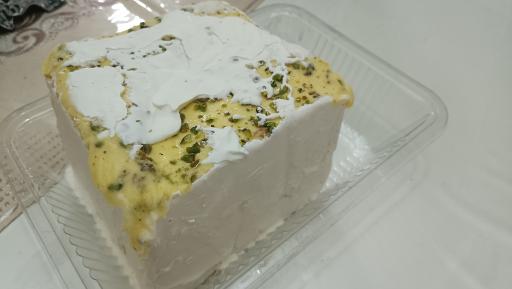 عکس بستنی سنتی حاج اسلام و پسران