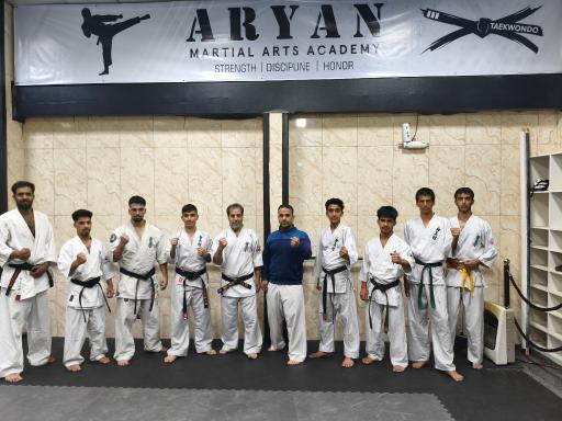 عکس باشگاه ورزشی آریایی 