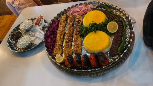 عکس نان داغ کباب داغ