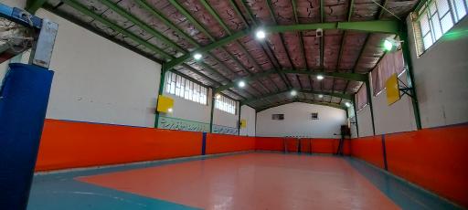 عکس زمین فوتبال داخل سالن  شهید مجتهدی