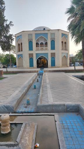 عکس میدان کمال‌الملک