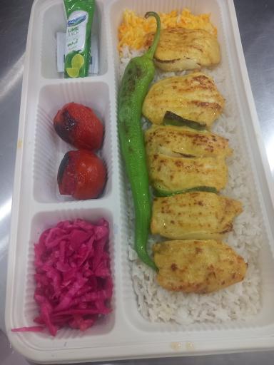 عکس تهیه غذای دلوری