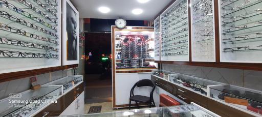 عکس عینک طبی پروفسور 