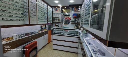 عکس عینک طبی پروفسور 