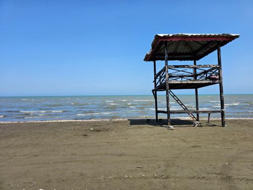 عکس ساحل دریا استارا