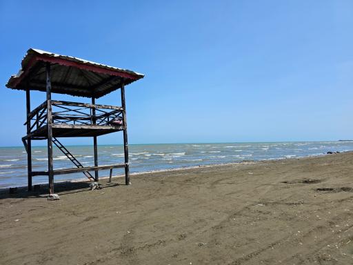 عکس ساحل دریا استارا