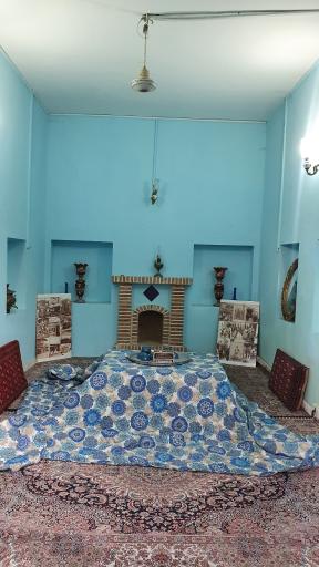 عکس رستوران سنتی باغ شازده