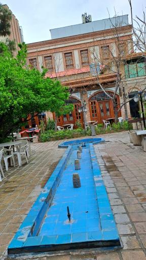 عکس رستوران سنتی باغ شازده