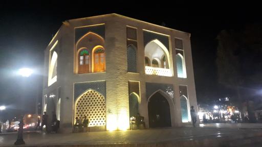 عکس میدان کمال‌الملک