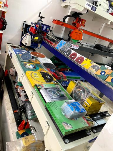 عکس فروشگاه برادران اصغرپور 