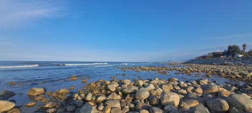 عکس ساحل سنگی رامسر