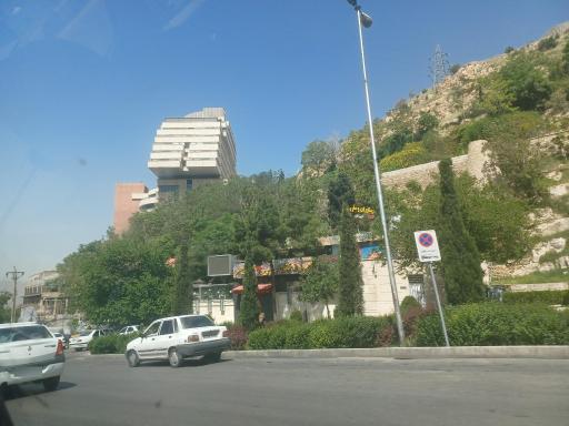 عکس استخر هتل بزرگ شیراز