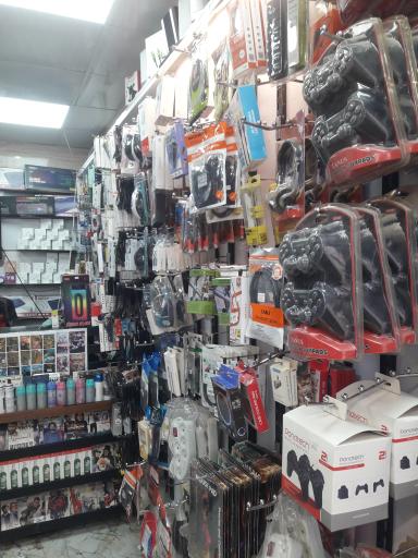 ویدیو کلوپ و لوازم جانبی کامپیوتر و موبایل 