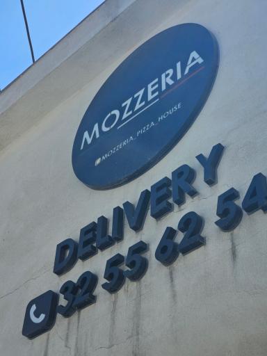 عکس خانه پیتزا موزریا