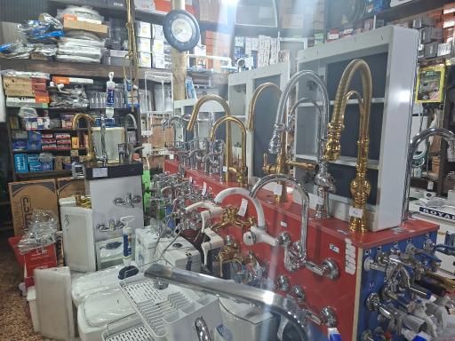 عکس لوله ولوازم بهداشتی فلاح