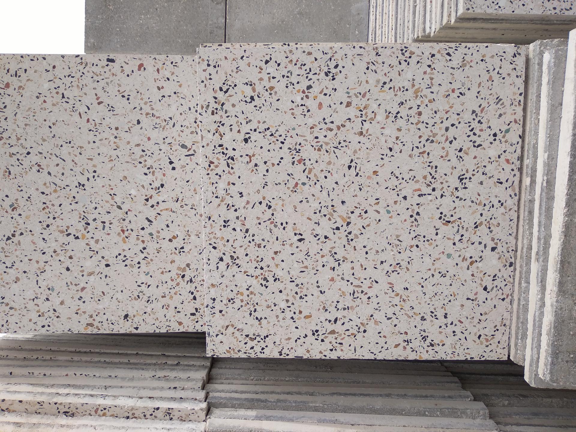 عکس موزائیک سازی رسول حیدری 