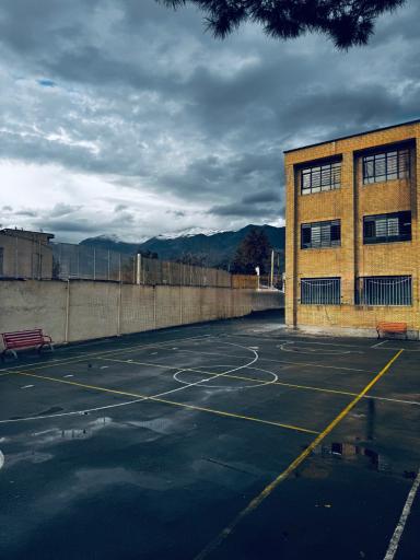 عکس دبیرستان پسرانه علامه حلی ۱۰