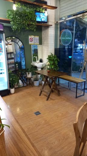 عکس کافه لئو