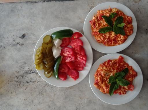 عکس پیتزا کافی شاپ دالیا