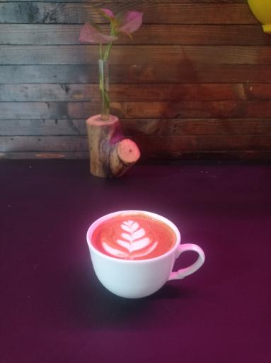 عکس پیتزا کافی شاپ دالیا