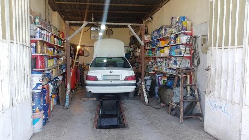 عکس تعمیرگاه ماشین سنگین و سبک رضا 