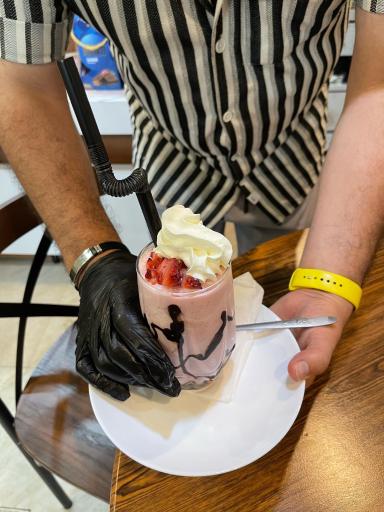 عکس کافه شان