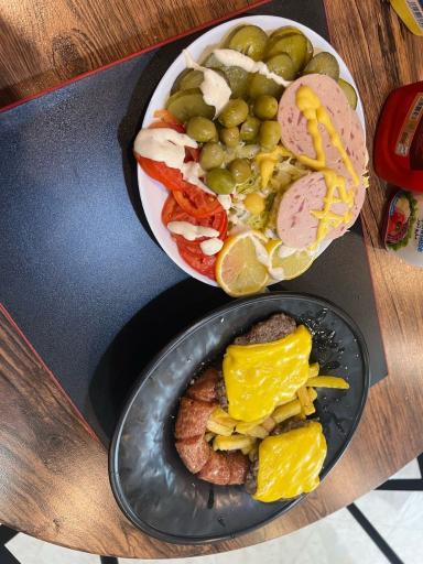 عکس کافه شان