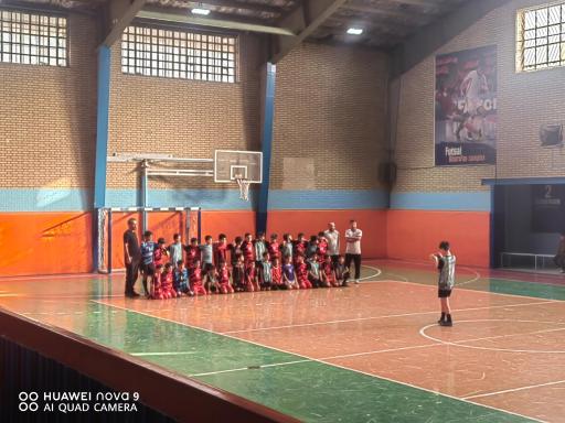 عکس سالن فوتسال و بسکتبال بیطرفان