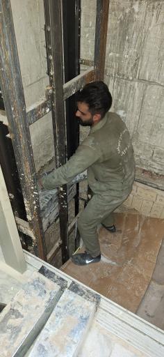 عکس آسانسور اوج روژان رایان شرق