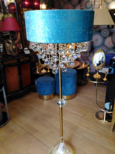 عکس فروشگاه آلتین لوستر