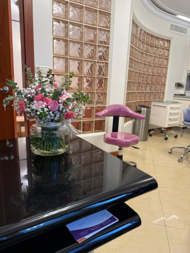 عکس دکتر شقایق ابراهیمی زنان و زایمان و نازایی