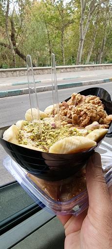 عکس آبمیوه و بستنی دایی غلام