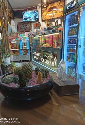 عکس کافه تریا تک