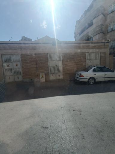 عکس پست برق