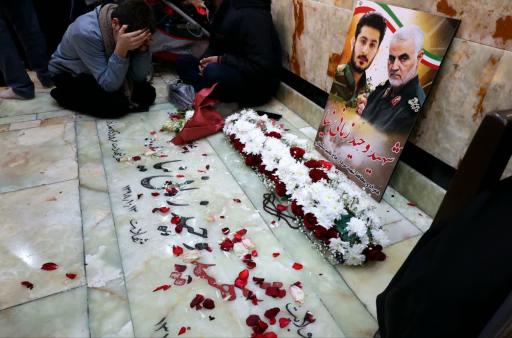 عکس مرقد شهید وحید زمانی نیا