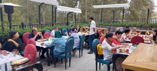 عکس رستوران خانوادگی شاندیز گلنار