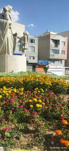 عکس میدان مادر