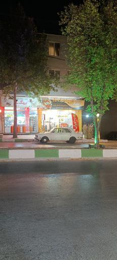 عکس رستوران و غذای بیرون بر زعفران