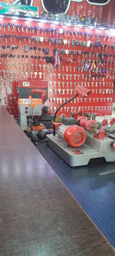 عکس قفل و کلید اتومبیل و منزل (مستر ریموت)