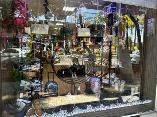 عکس کیف و کفش احراری