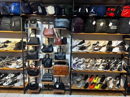 عکس کیف و کفش احراری